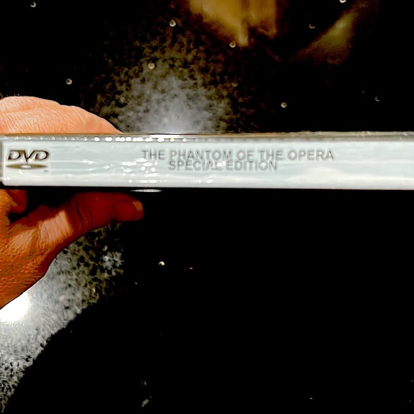 The Phantom of the Opera DVD - Picture 3 of 4